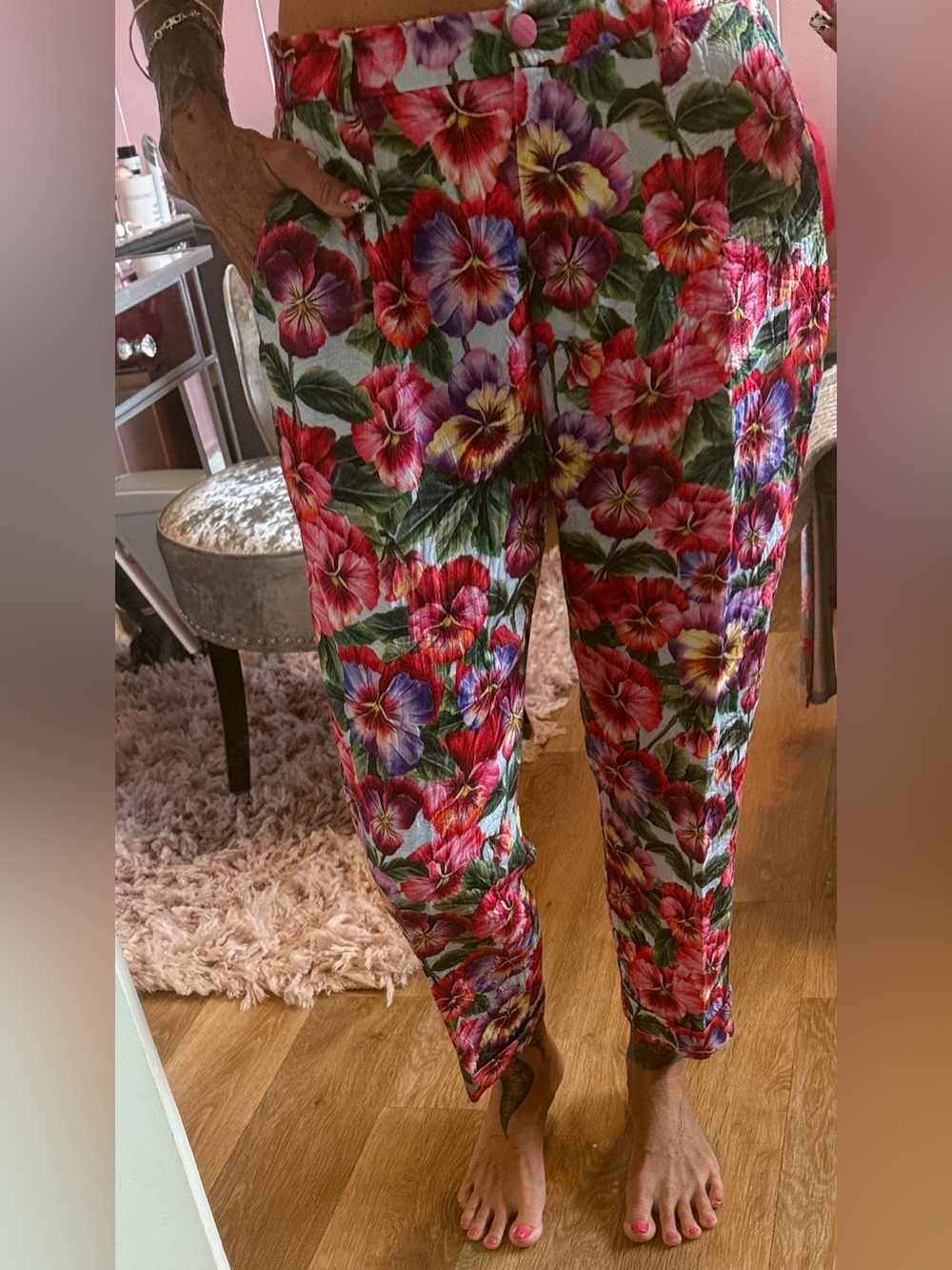 Dolce & Gabbana Vibrant Floral Tapered Pants - Red, Purple, Green